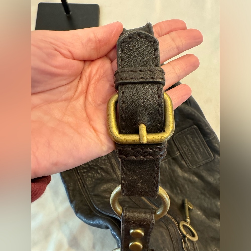 VTG! Fossil Foldover Shoulder Bag with Gold Accents - Picture 13 of 16